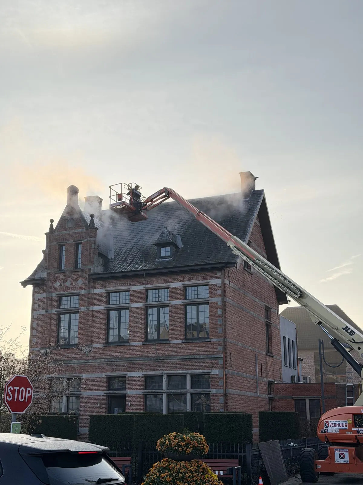Cleaning of the roof and facade
