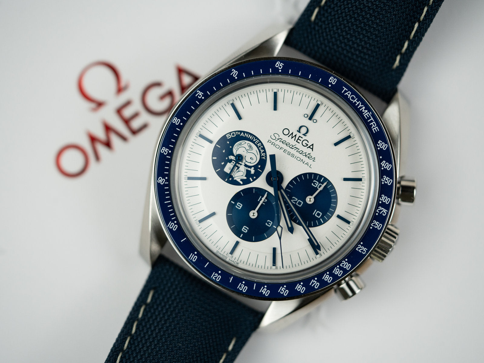 Speedmaster Silver Snoopy